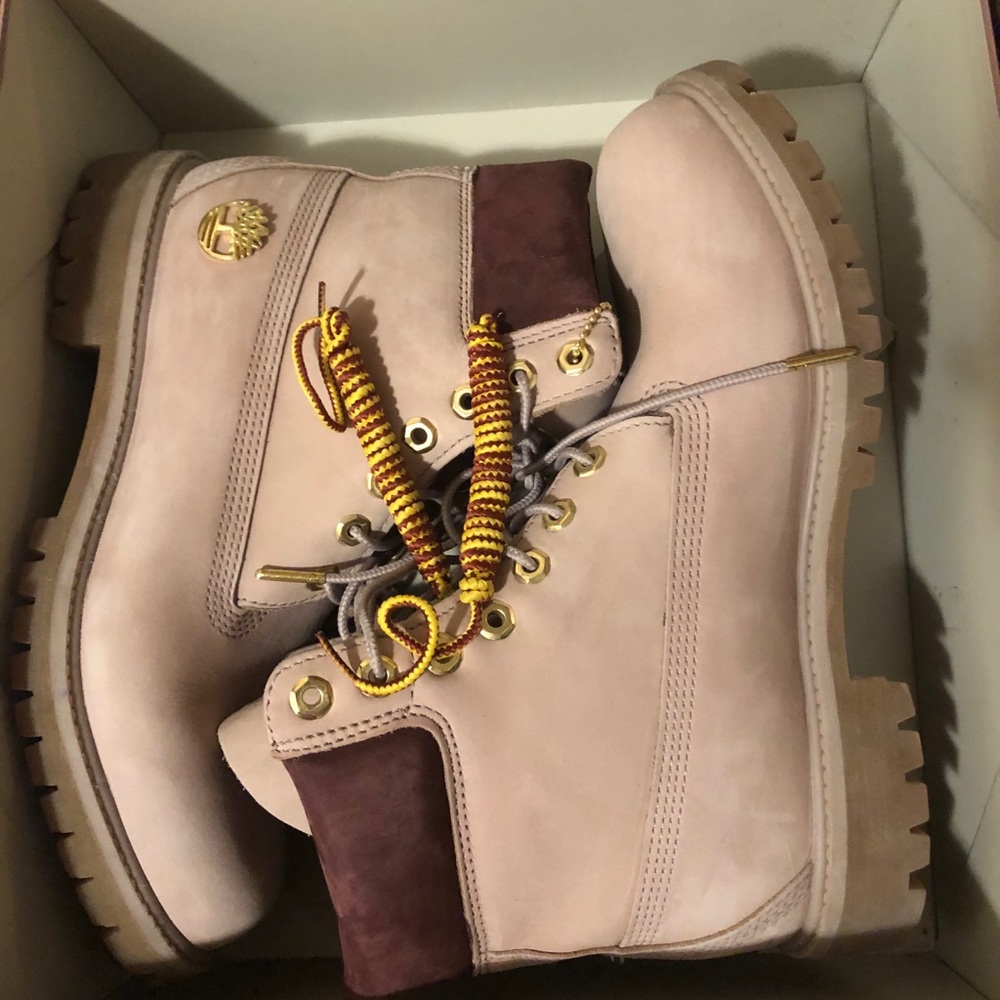 Men’s timberland boots size US9